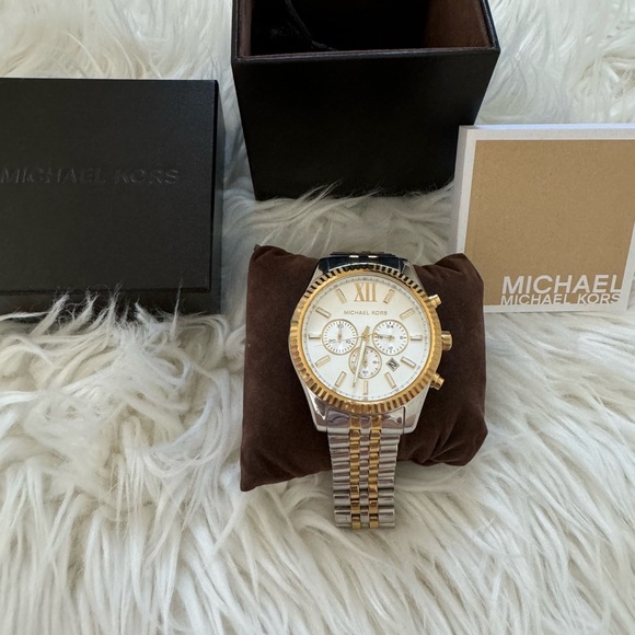 MK Oversized Lexington Two-Tone Watch - Picture 3 of 9
